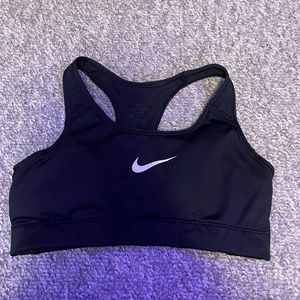 padded nike sports bra